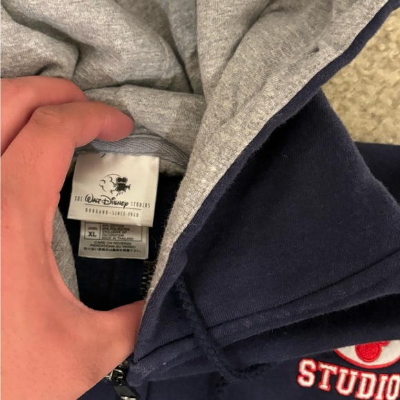 Vintage 90’s Walt Disney Studious Zip Up Hoodie NWOT - Picture 3 of 3